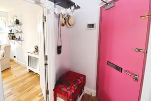 HIGH STREET- click for photo gallery